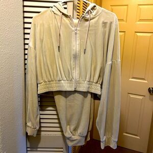 street wear society matching lounge set , super comfy,